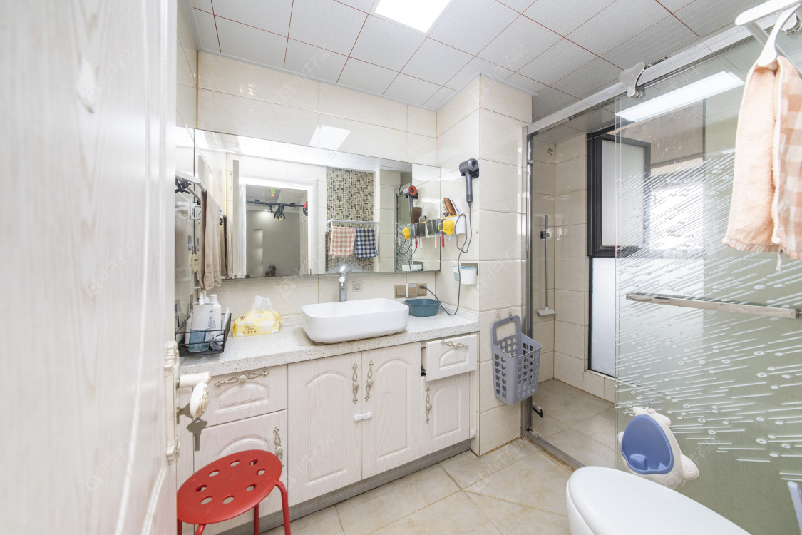 常州绿地峰云汇在售二手房源室内图_小牛看房