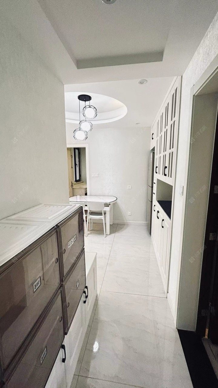 常州世茂香槟湖四期在租房源室内图_小牛看房