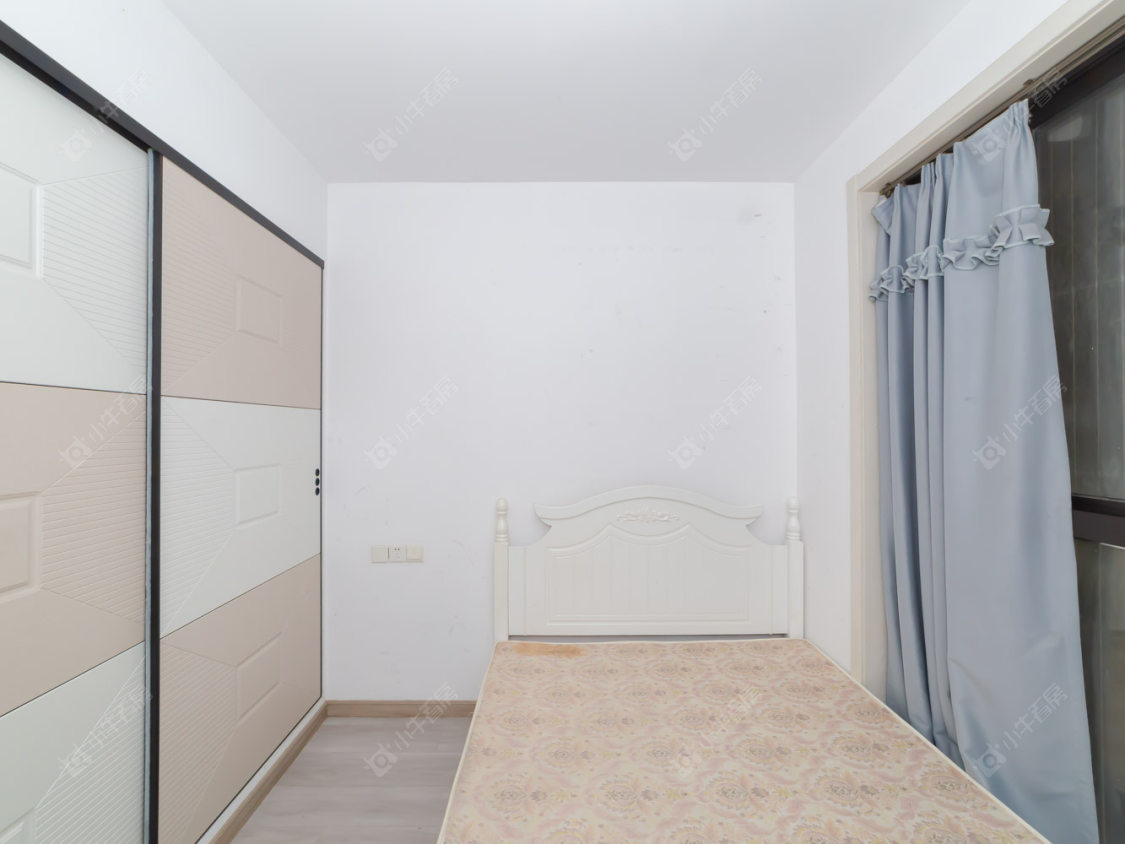 常州世茂香槟湖五期在售二手房源室内图_小牛看房