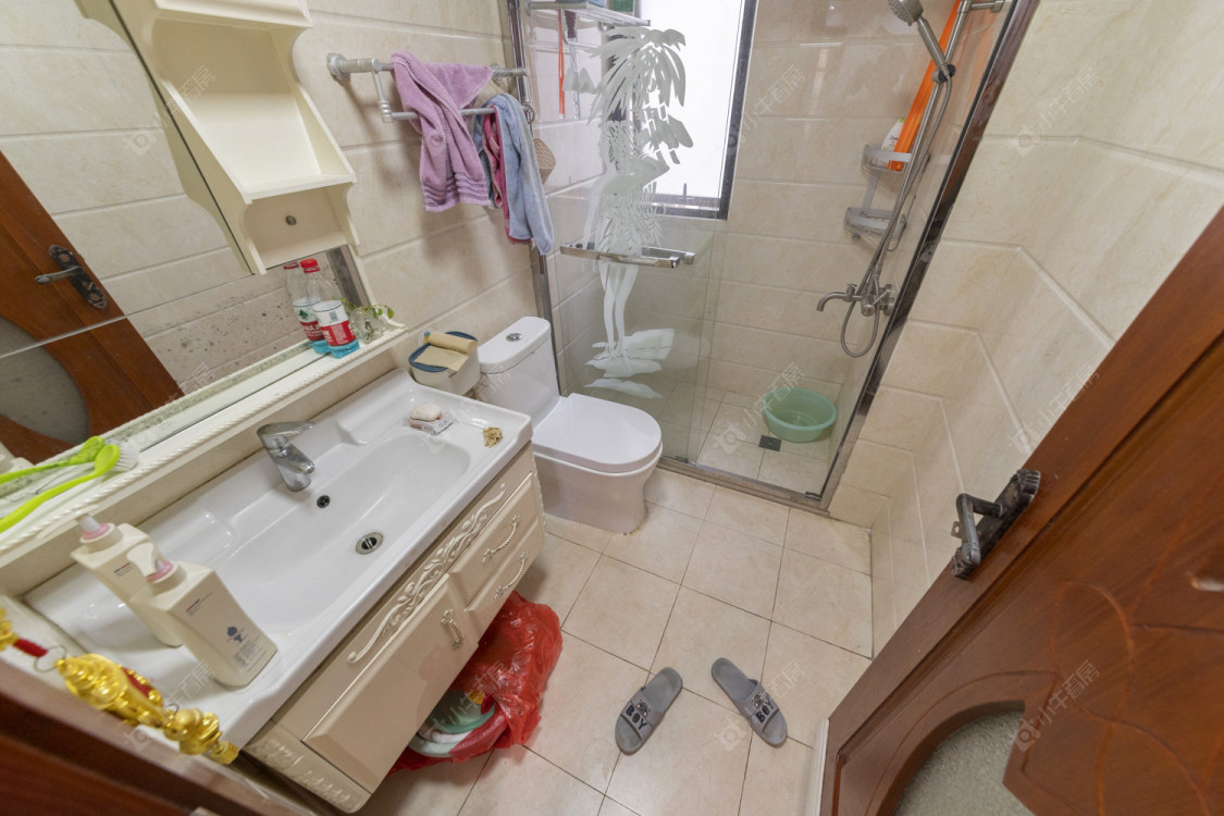 常州绿地香颂花园在售二手房源室内图_小牛看房