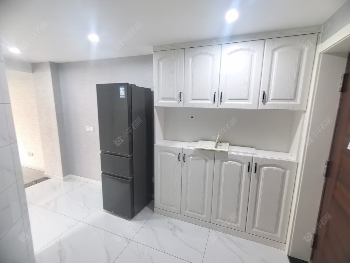 常州揽月湖畔商务广场在租房源室内图_小牛看房