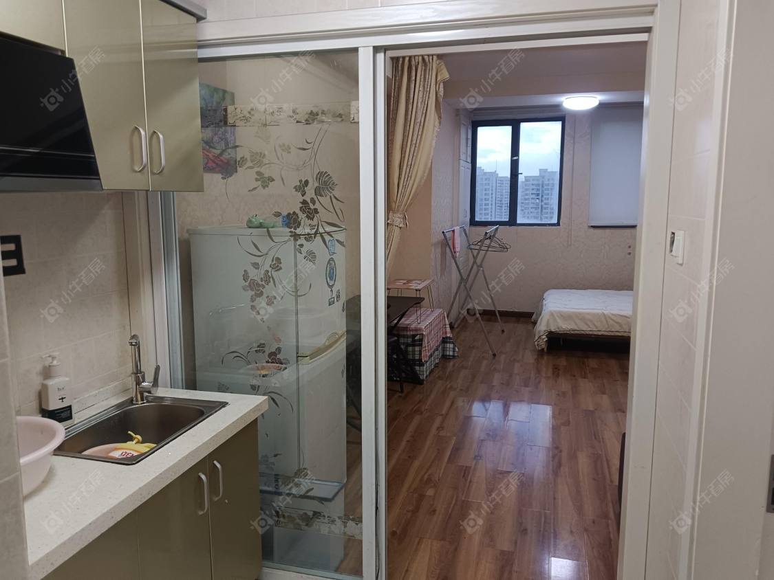 常州亚泰财富中心在租房源室内图_小牛看房