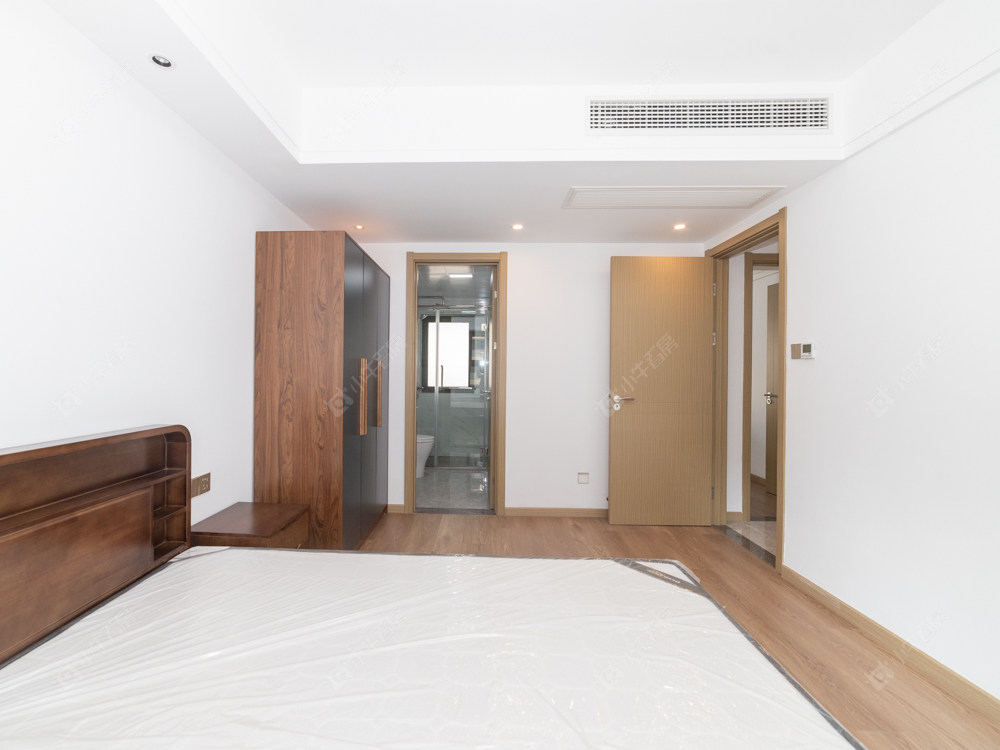 常州绿地香港名墩道在售二手房源室内图_小牛看房