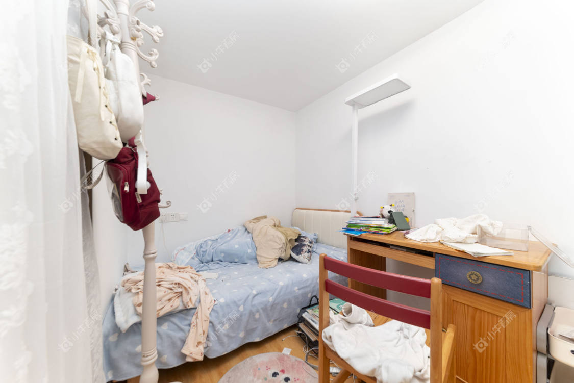 常州亚泰财富中心在租房源室内图_小牛看房