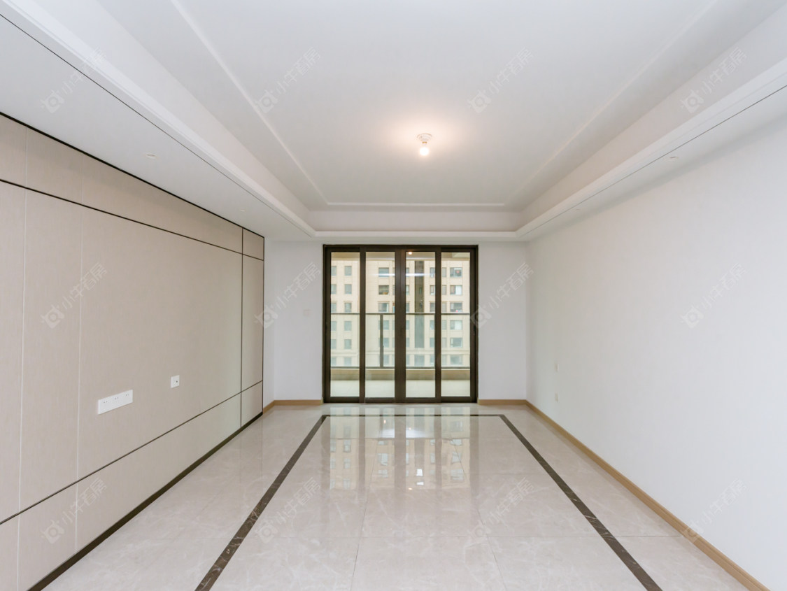 常州金鹰世界4室2厅2卫在售二手房房源图片