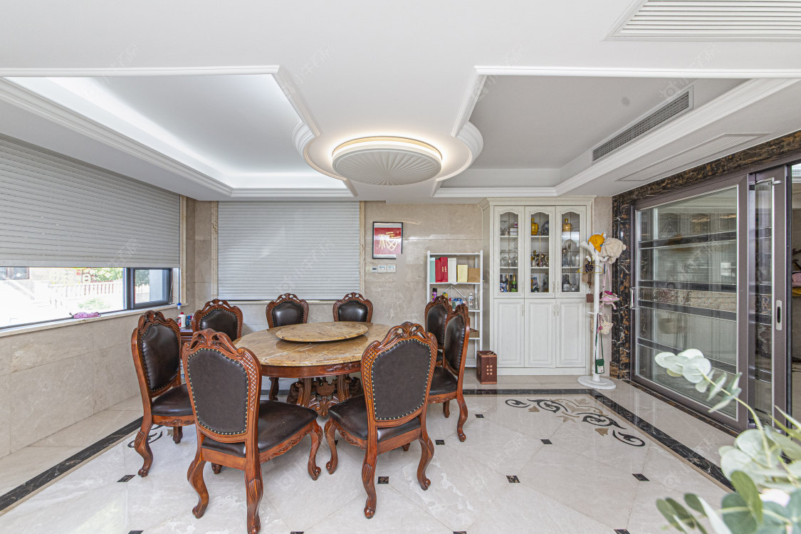 绿地香奈别墅区房源室内图 常州绿地香奈别墅区在售二手房源室内图_小牛看房