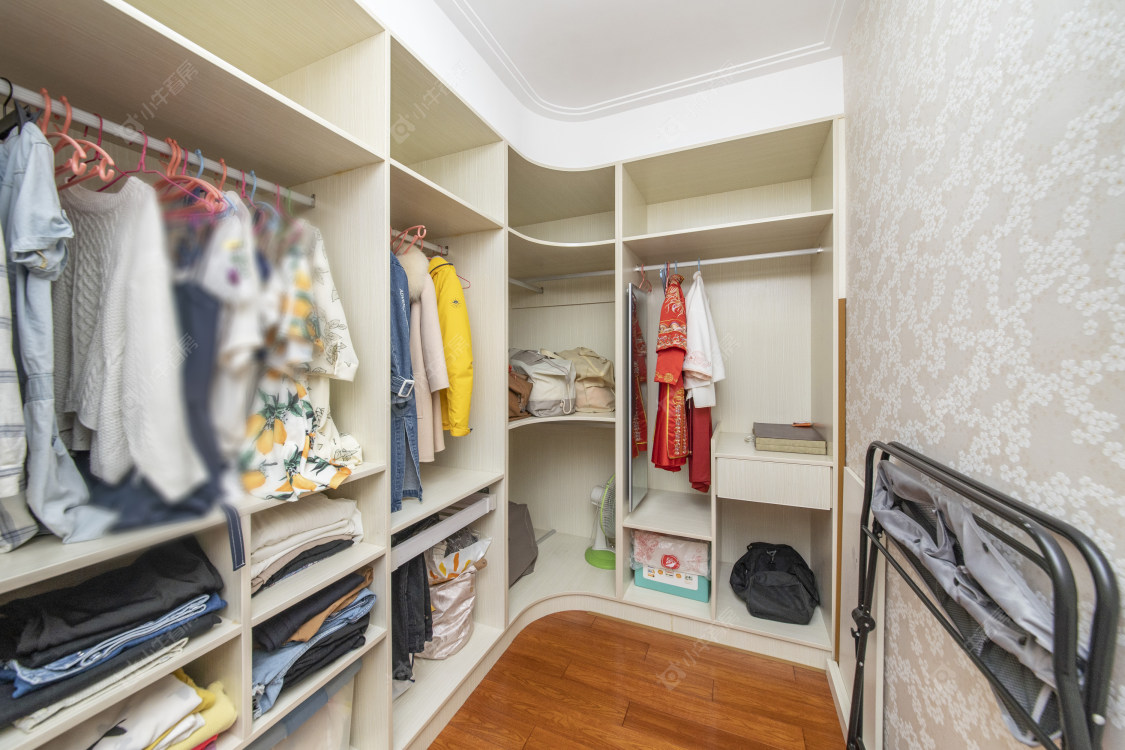 常州绿地香颂花园在售二手房源室内图_小牛看房