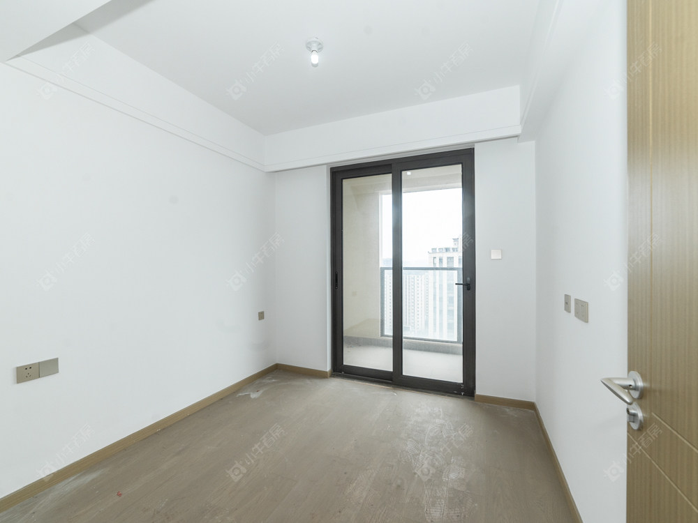 常州绿地香港名墩道在售二手房源室内图_小牛看房