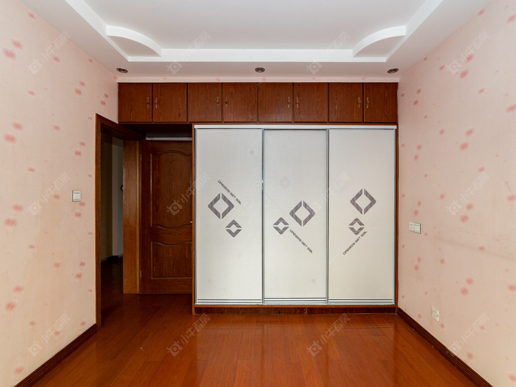 玉龙湾花园房源室内图 常州玉龙湾花园在售二手房源室内图_小牛看房