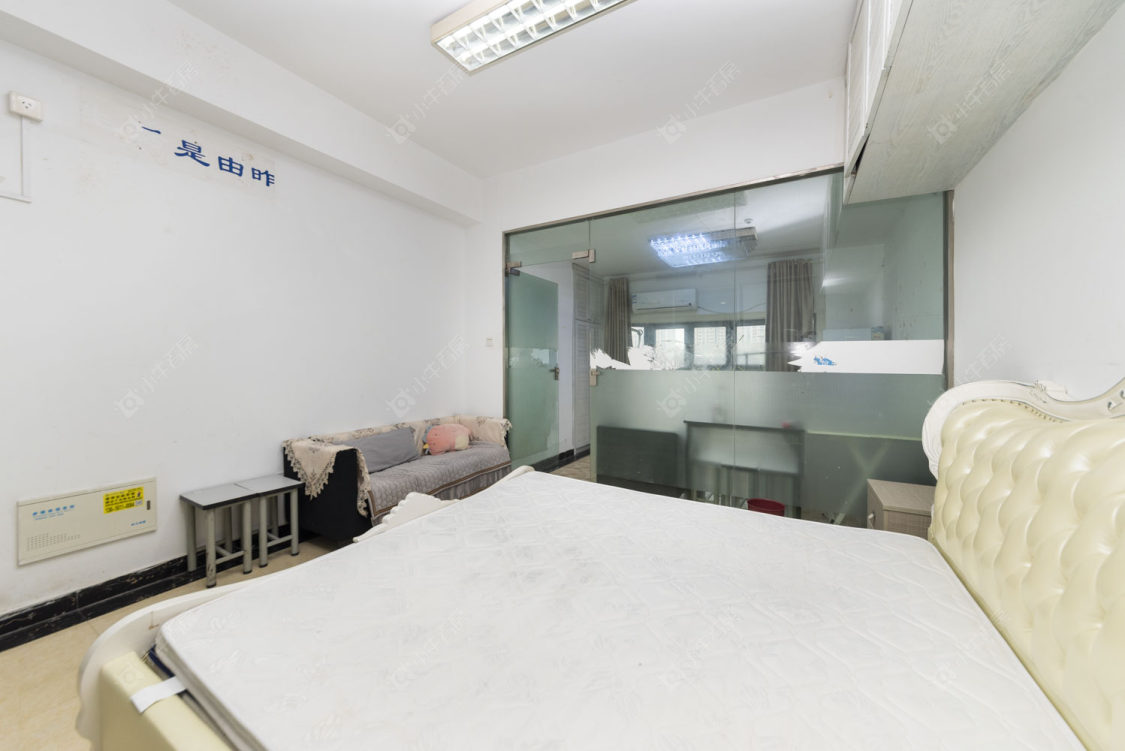 常州亚泰财富中心在售二手房源室内图_小牛看房