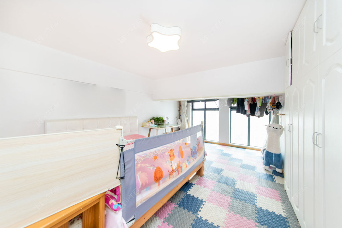 常州亚泰财富中心在售二手房源室内图_小牛看房