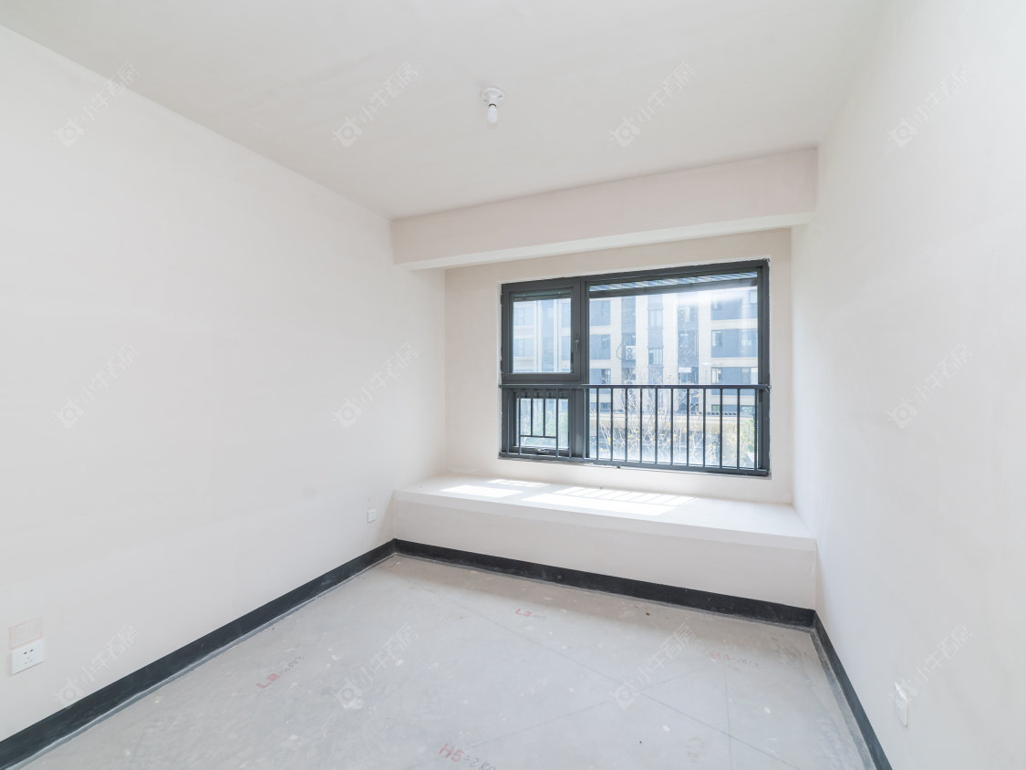 常州美的世茂云筑在售二手房源室内图_小牛看房