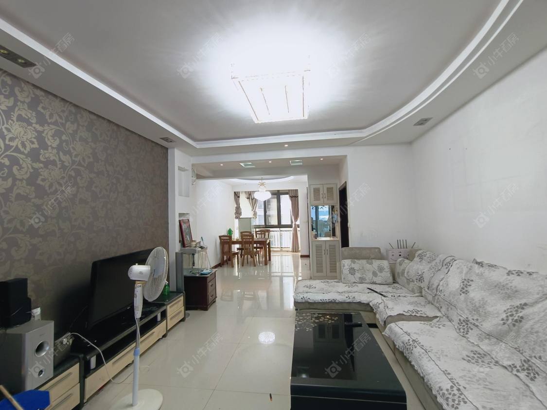 常州世茂香槟湖一期租房_小牛看房