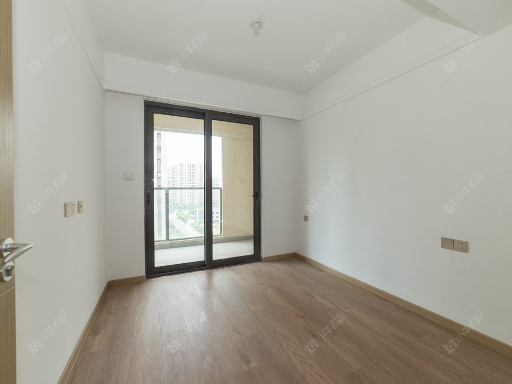 常州绿地香港名墩道在售二手房源室内图_小牛看房