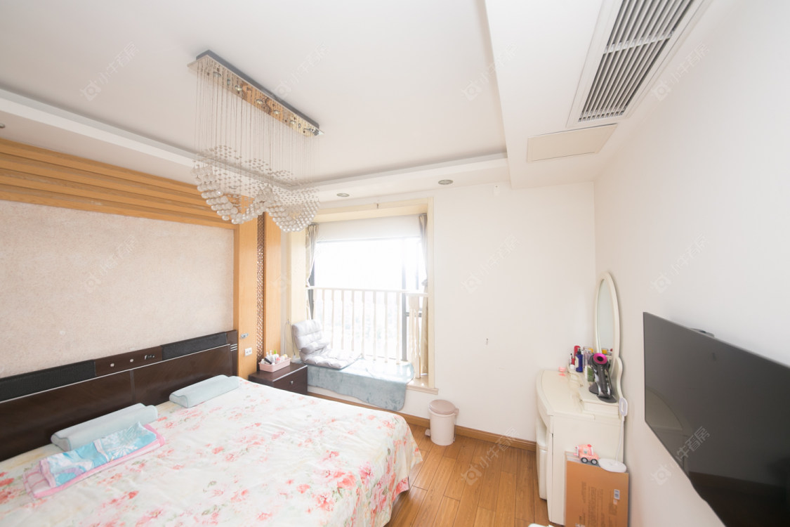 常州世茂香槟湖一期在售二手房源室内图_小牛看房