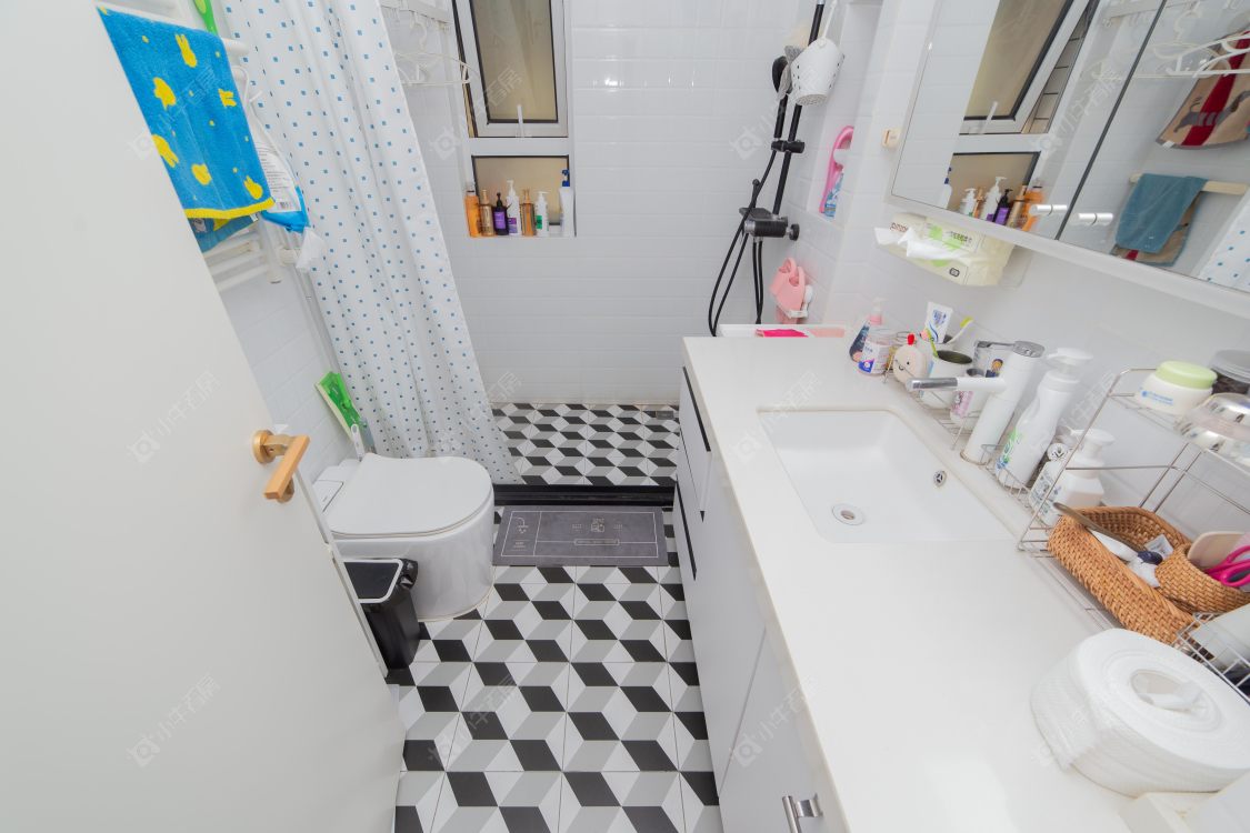 常州世茂香槟湖二期在售二手房源室内图_小牛看房