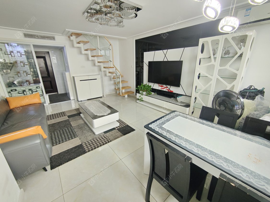 常州亚泰财富中心在租房源户型图_小牛看房