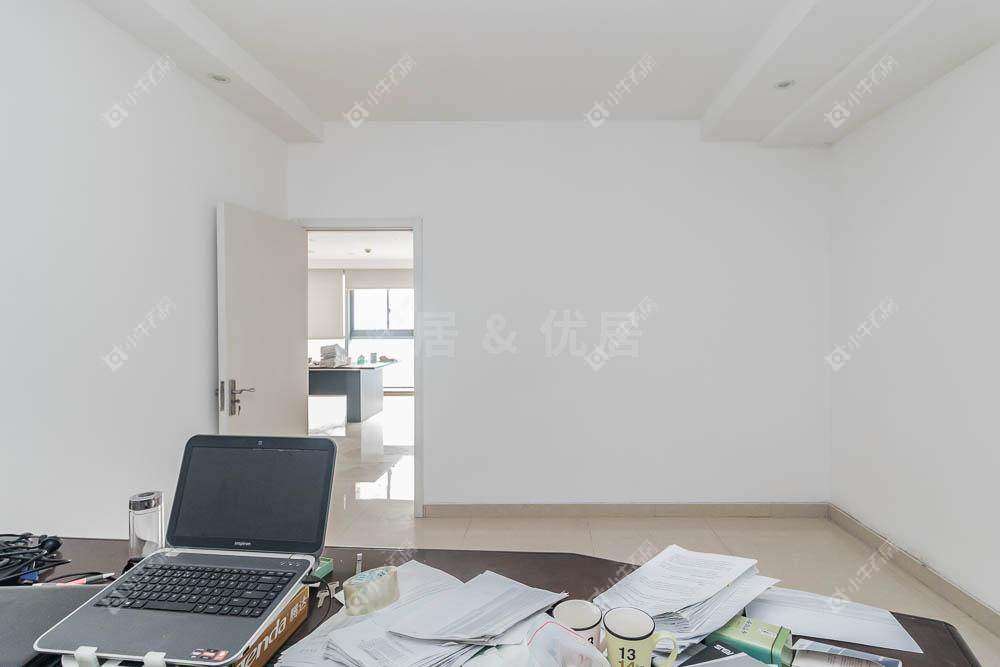 常州亚泰财富中心在租房源室内图_小牛看房