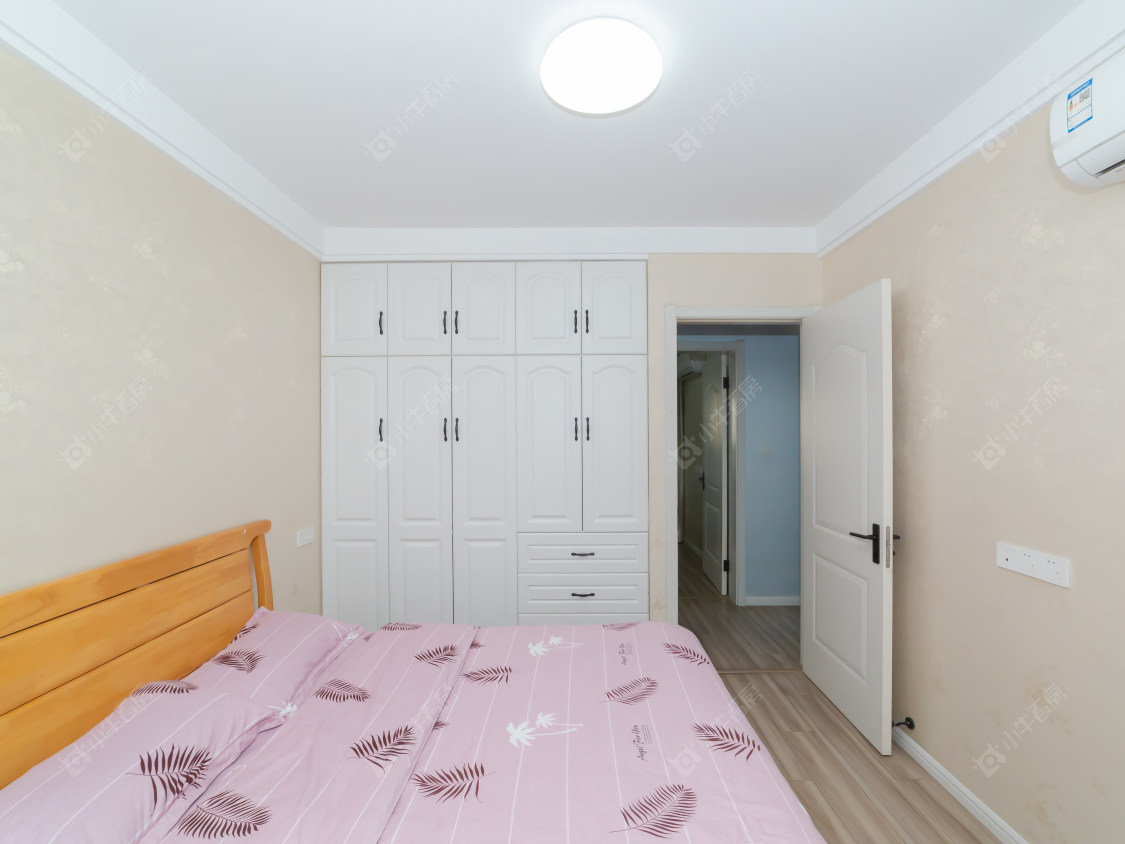 常州世茂香槟湖五期在售二手房源室内图_小牛看房