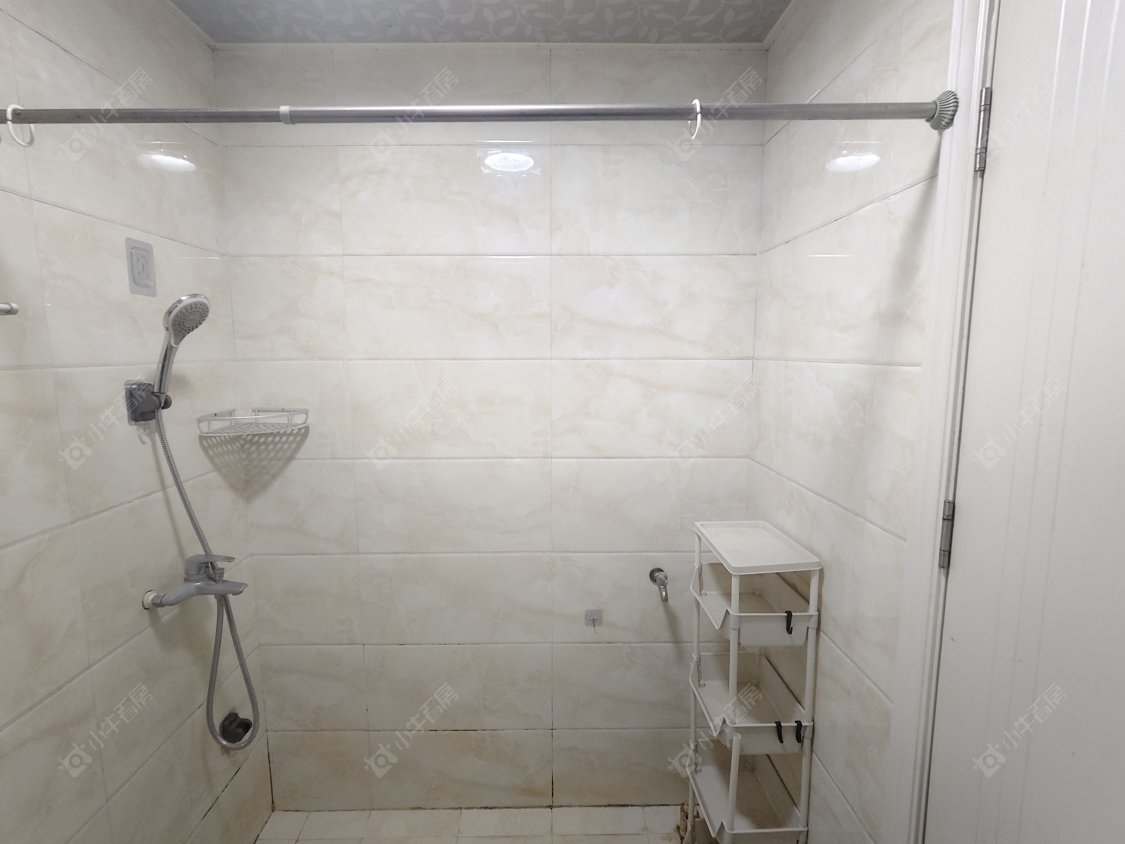 常州亚泰财富中心在租房源室内图_小牛看房