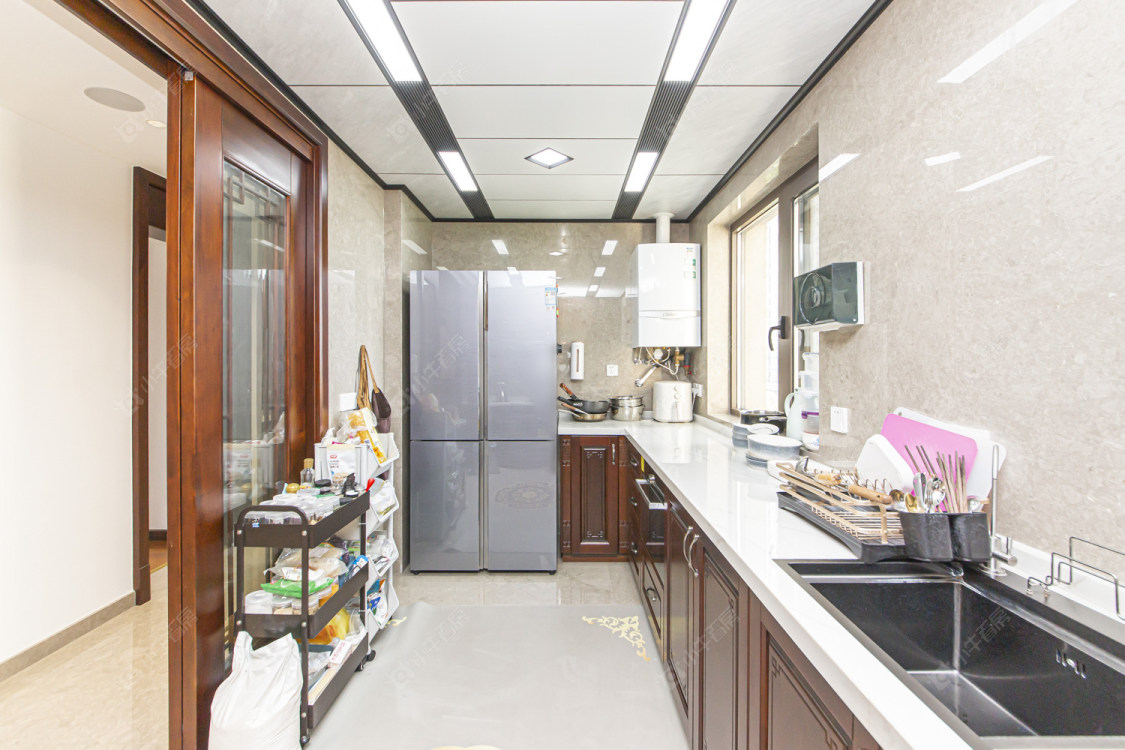 常州绿地香奈别墅区在售二手房源室内图_小牛看房