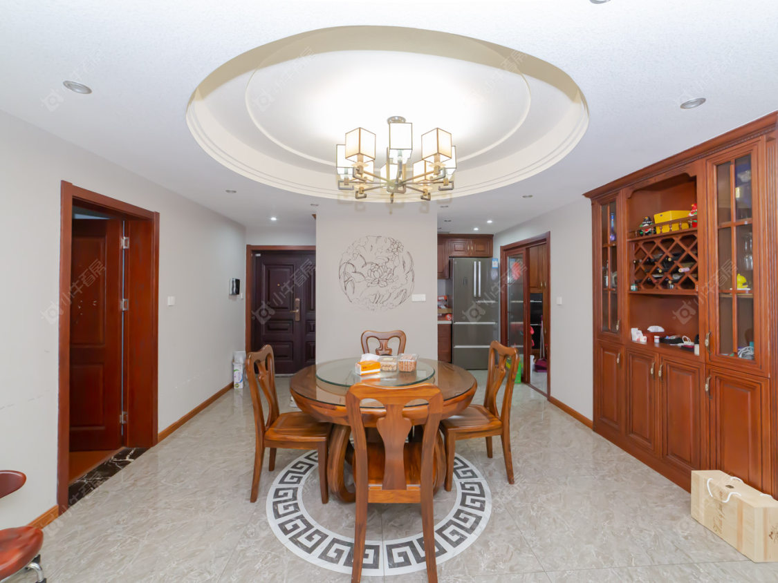 常州世茂香槟湖三期在售二手房源室内图_小牛看房