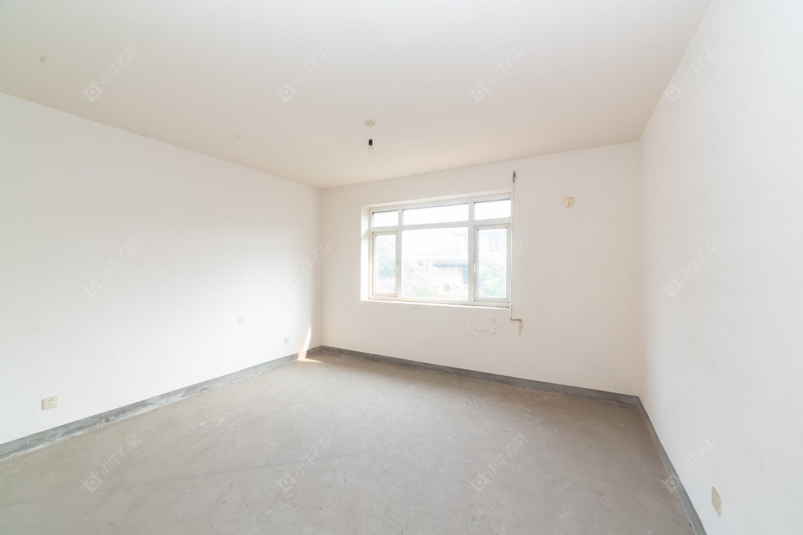 常州绿地世纪城别墅区在售二手房源室内图_小牛看房