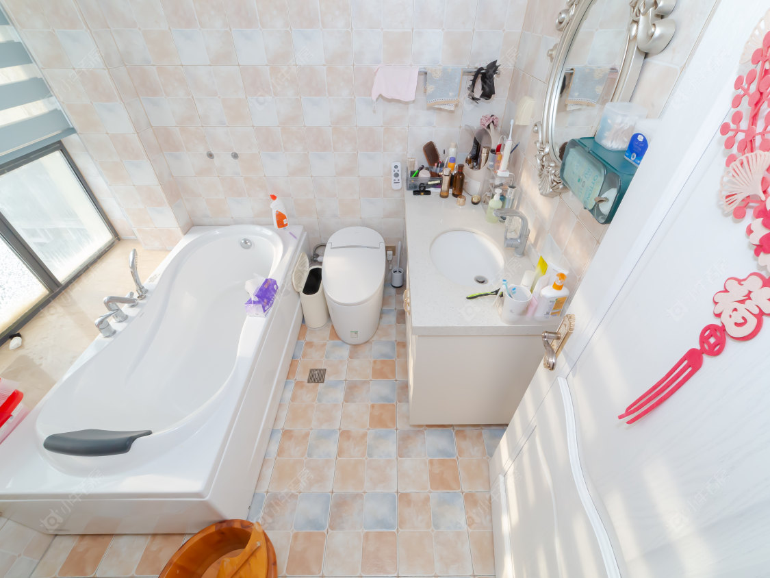 常州世茂香槟湖一期在售二手房源室内图_小牛看房