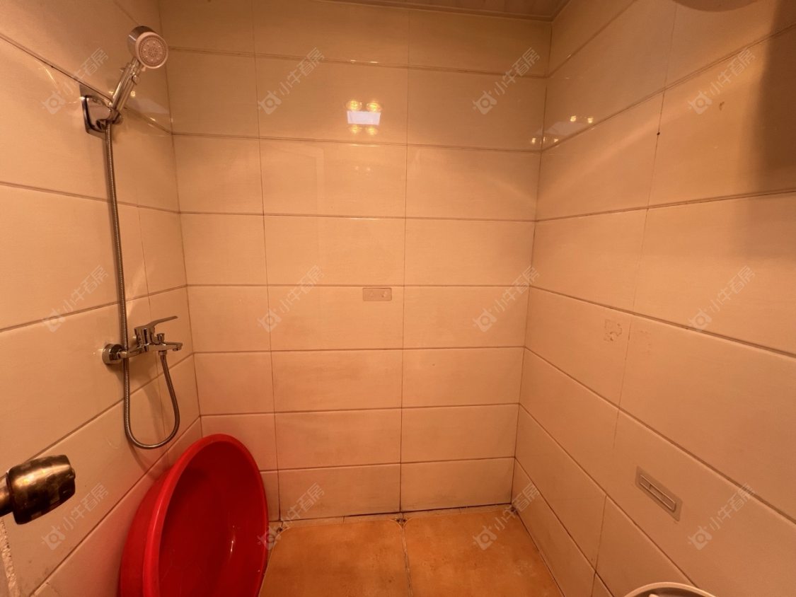 常州亚泰财富中心在租房源室内图_小牛看房