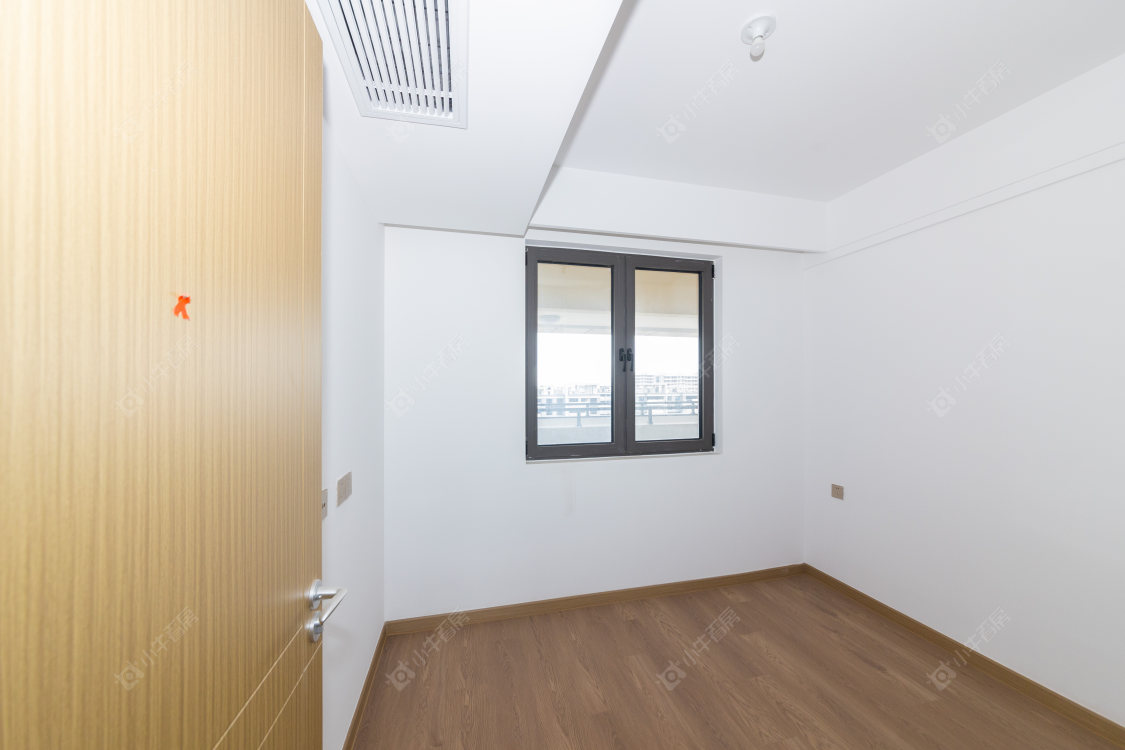 常州绿地香港名墩道在售二手房源室内图_小牛看房