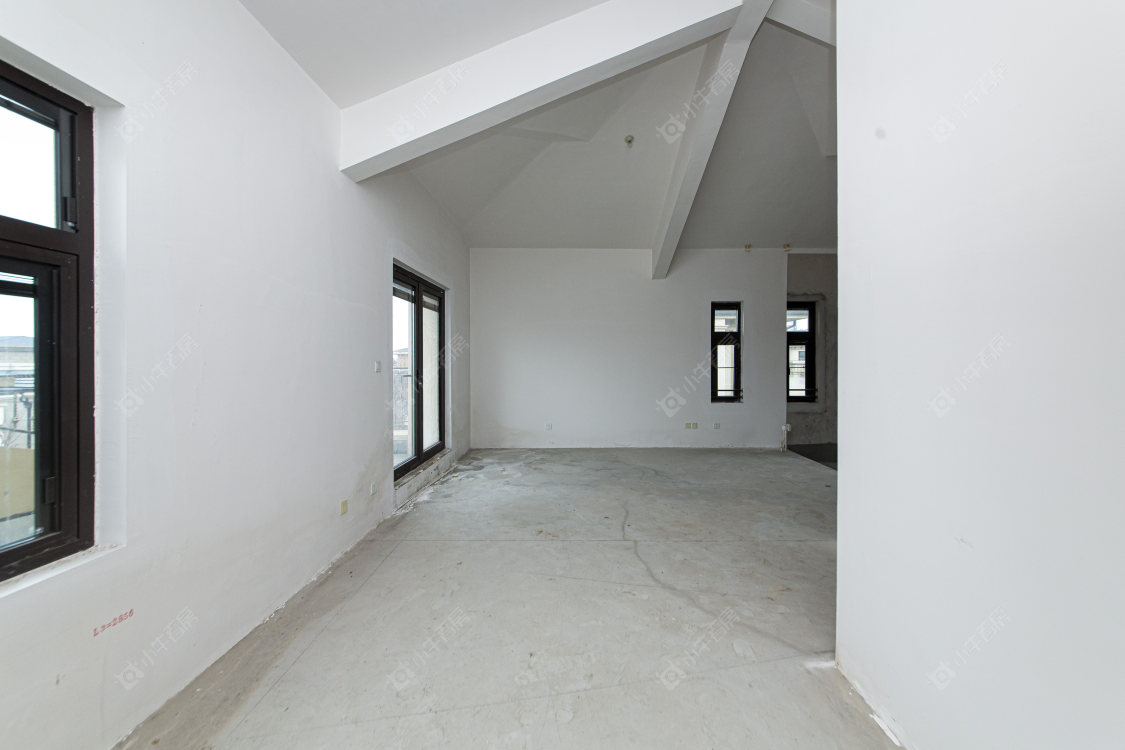 常州翡丽蓝湾别墅区在售二手房源室内图_小牛看房