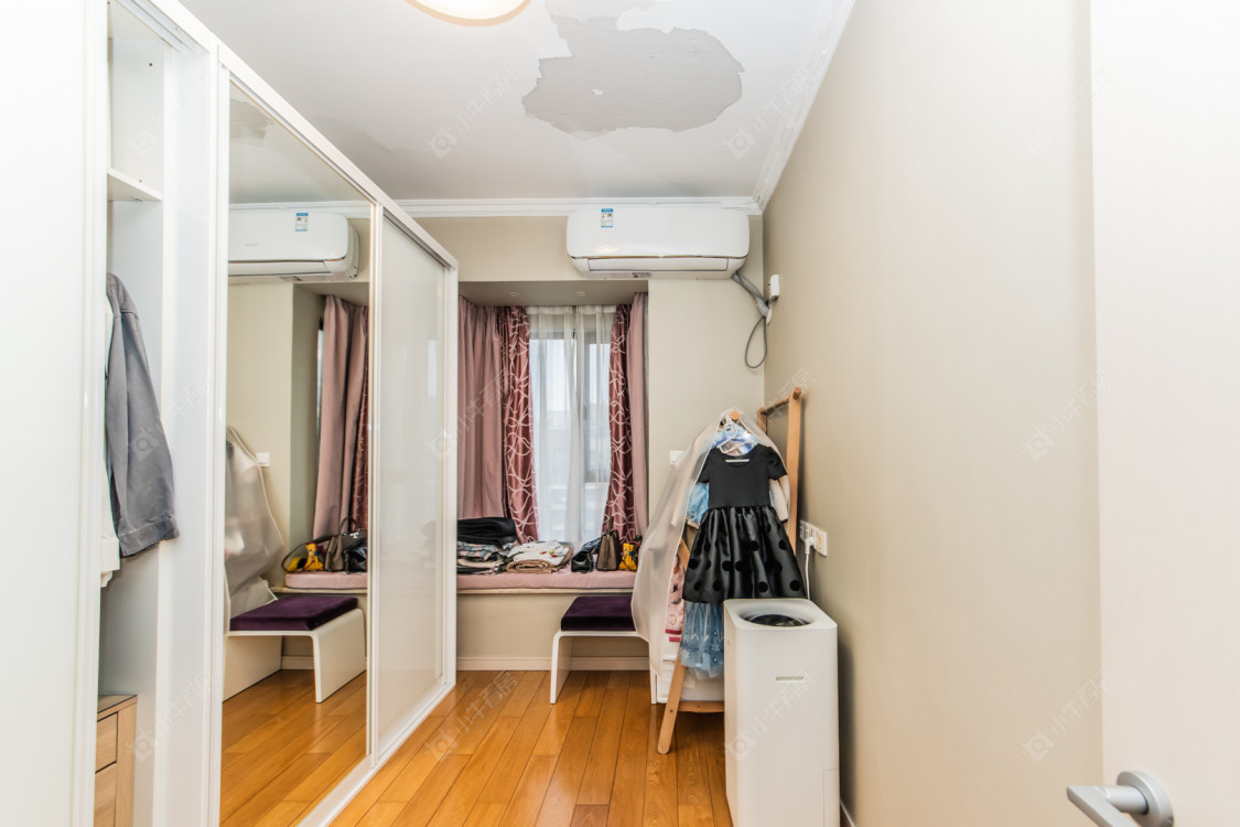 常州世茂香槟湖二期在售二手房源室内图_小牛看房