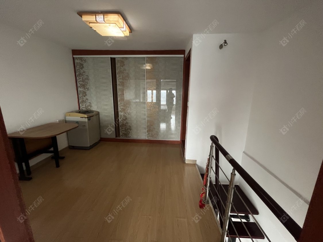 常州高力汽博城在租房源室内图_小牛看房