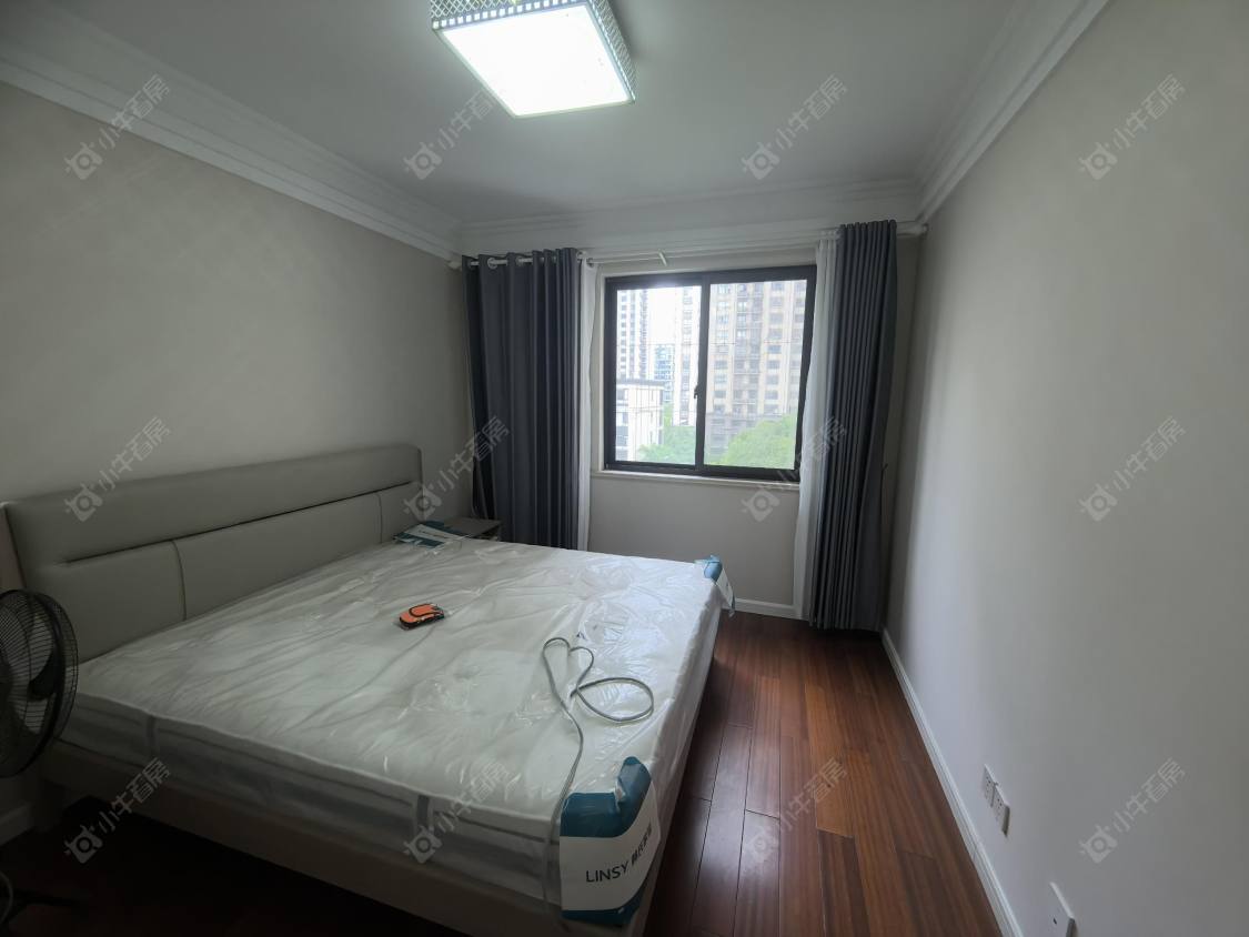 常州绿地峰云汇在租房源室内图_小牛看房