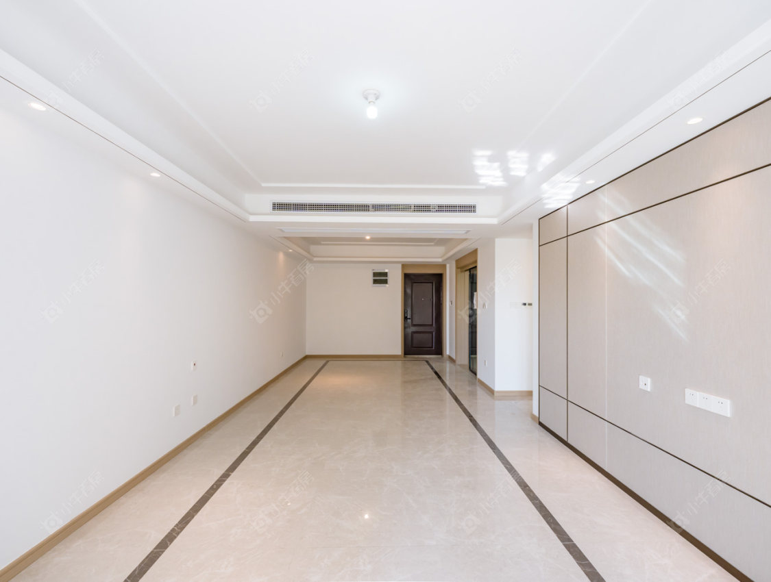 常州金鹰世界3室2厅2卫在售二手房房源图片