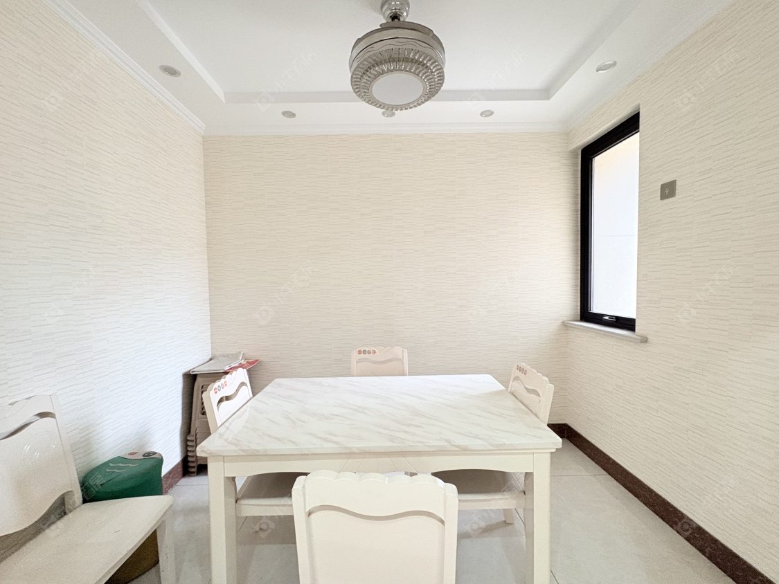 丹阳丹凤国际在售二手房源室内图_小牛看房