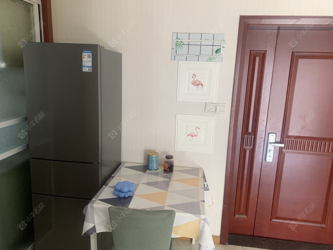 常州世茂香槟湖二期在租房源室内图_小牛看房