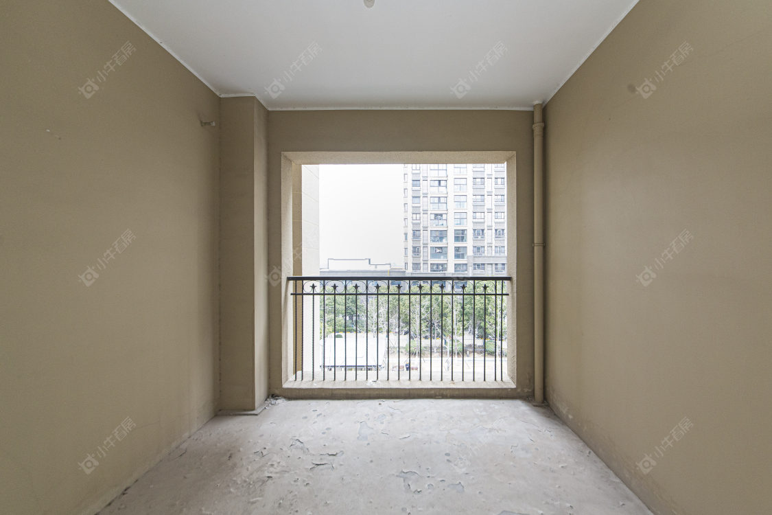 常州绿地香奈别墅区在售二手房源室内图_小牛看房