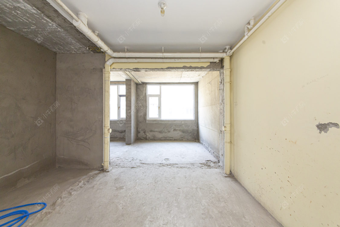 常州绿地香奈别墅区在售二手房源室内图_小牛看房