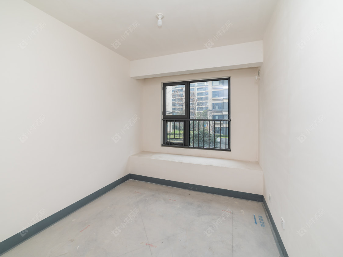 常州美的世茂云筑在售二手房源室内图_小牛看房