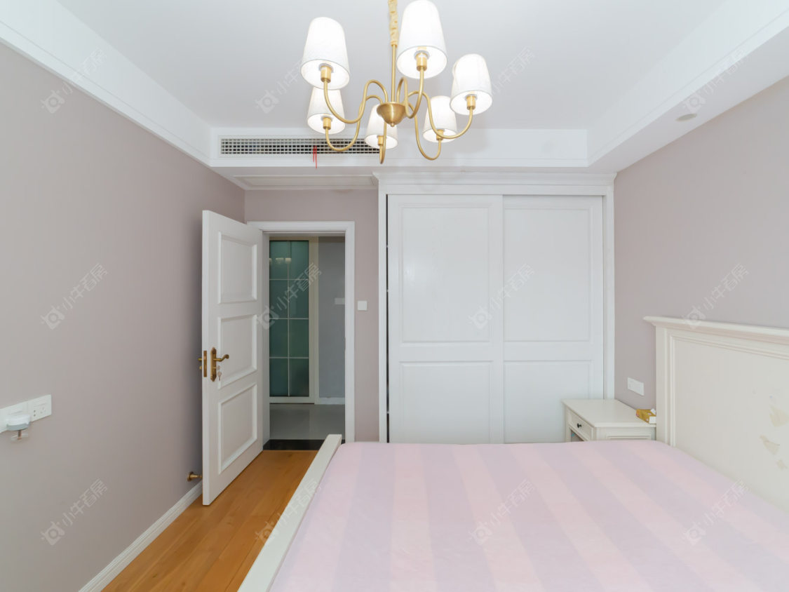 常州世茂香槟湖四期在售二手房源室内图_小牛看房