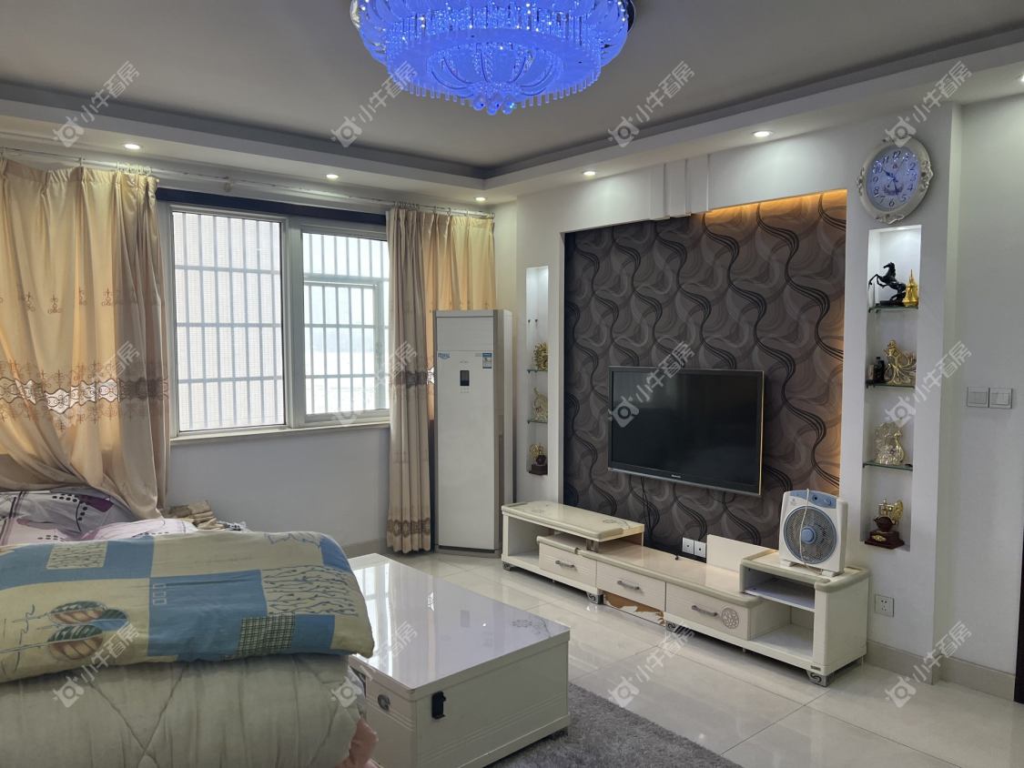 常州金梅花园南区4室2厅2卫出租房源图片