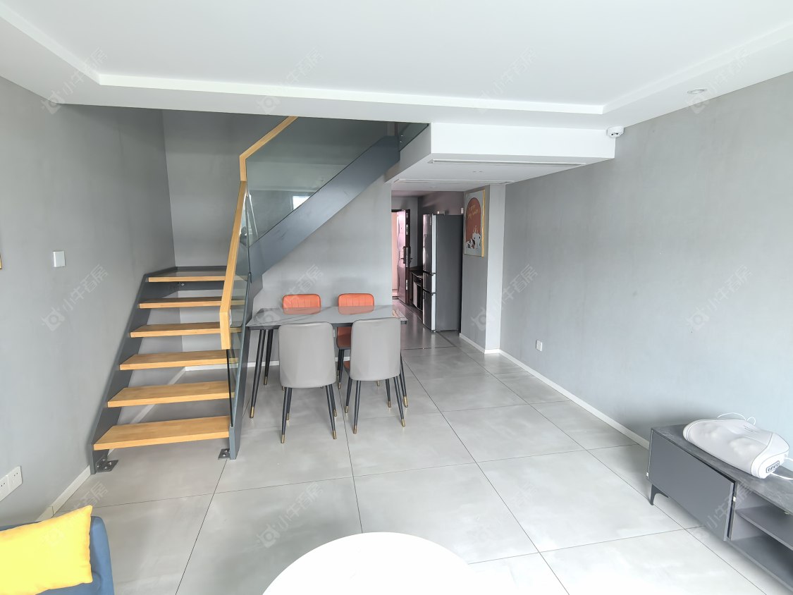 常州揽月湖畔商务广场在租房源室内图_小牛看房