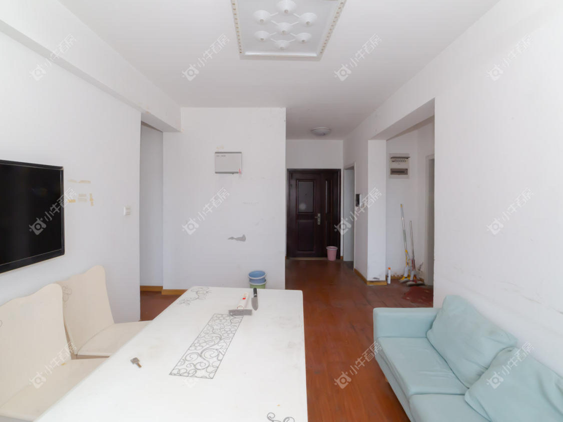 常州世茂香槟湖二期在租房源室内图_小牛看房