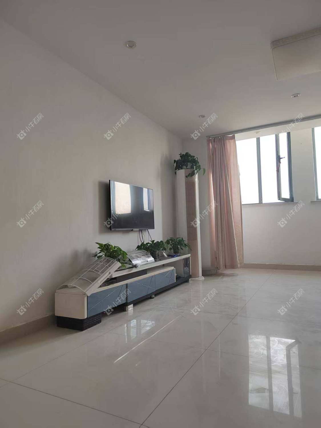 常州亚泰财富中心在租房源室内图_小牛看房