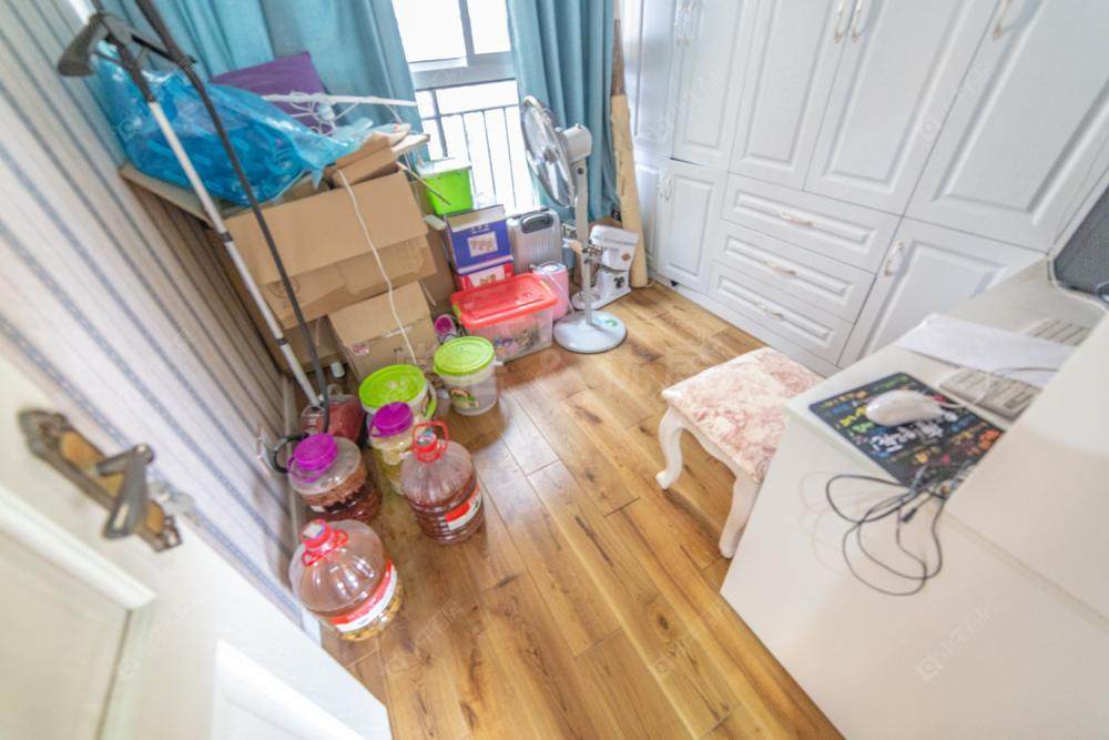 常州龙湖龙誉城三期在售二手房源室内图_小牛看房