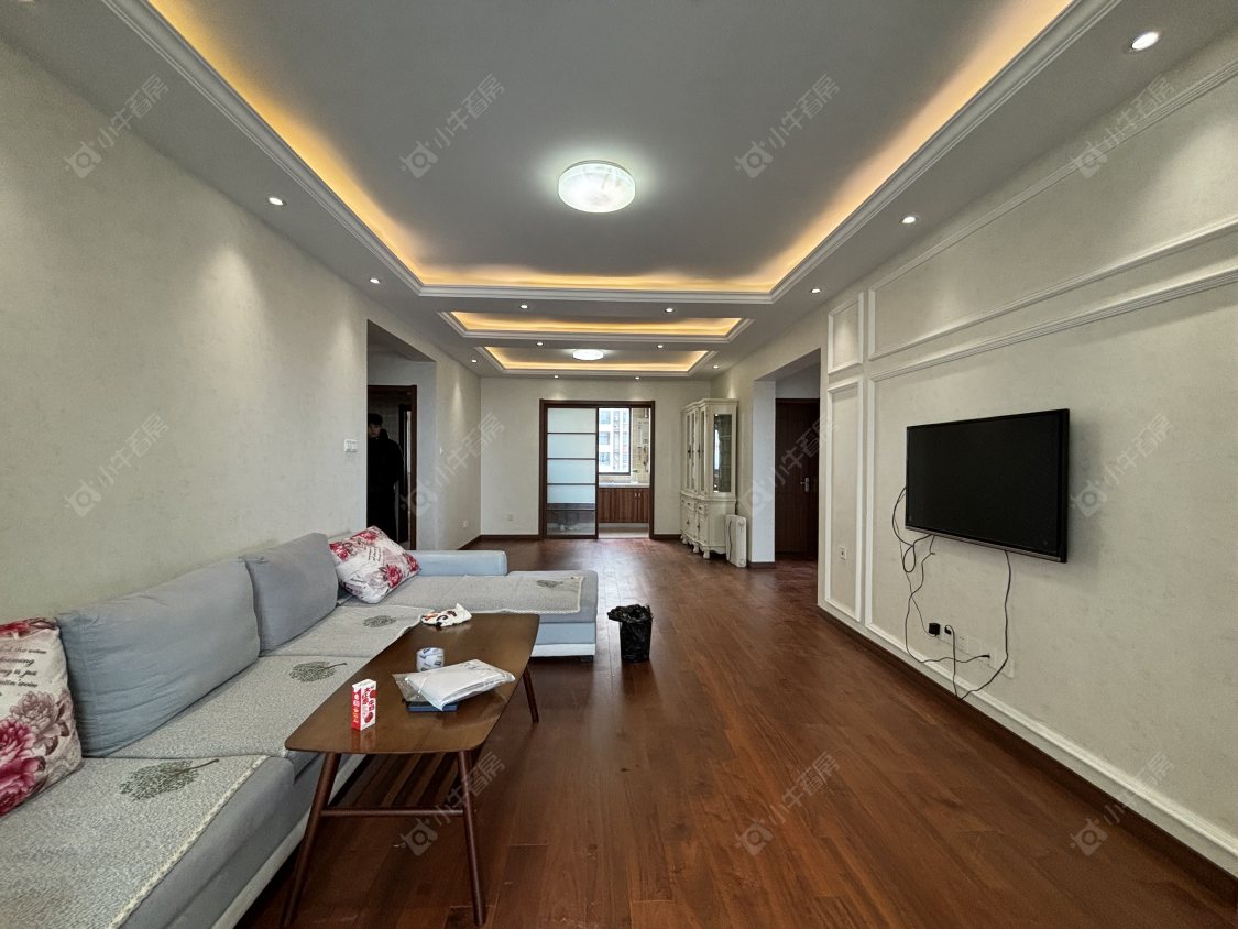 常州绿地香奈在租房源室内图_小牛看房