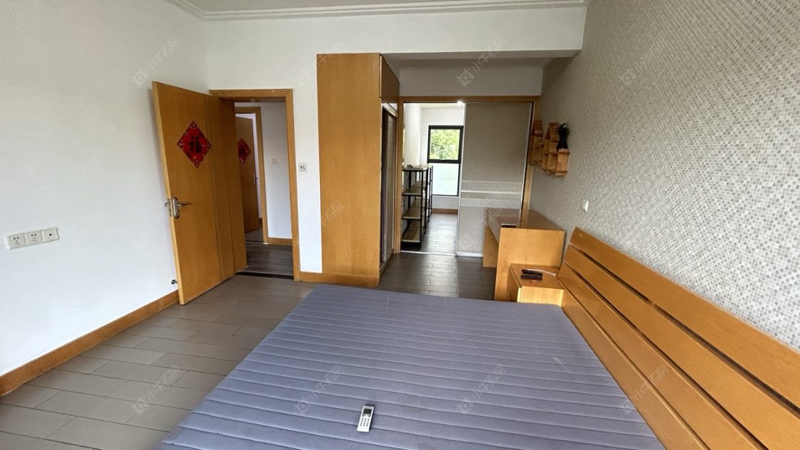 常州世茂香槟湖一期在租房源室内图_小牛看房