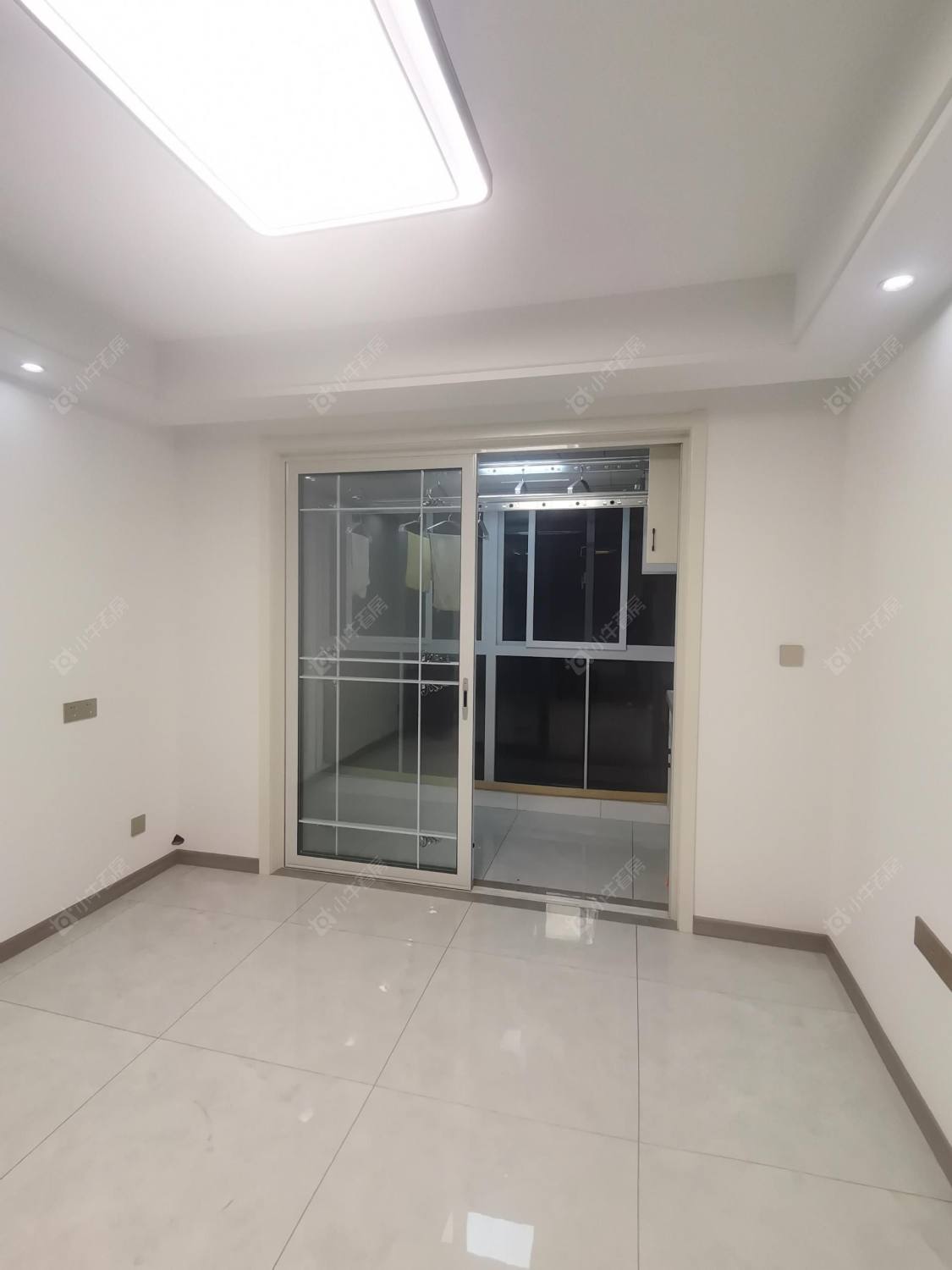 常州凤凰湖西苑在租房源室内图_小牛看房