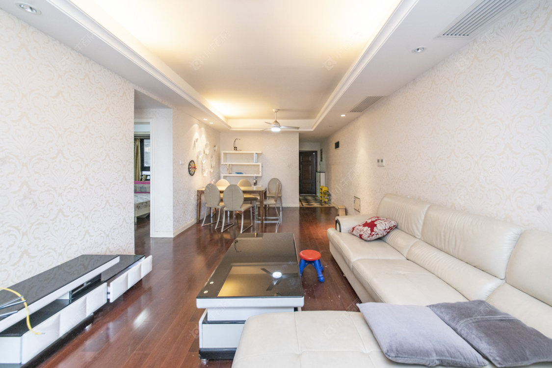 常州绿地峰云汇在售二手房源室内图_小牛看房